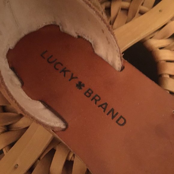 Tan sandals - Picture 4 of 4